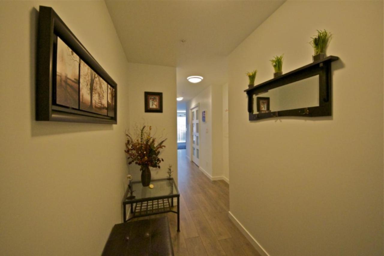 Urban Den Apartment วิกตอเรีย ภายนอก รูปภาพ