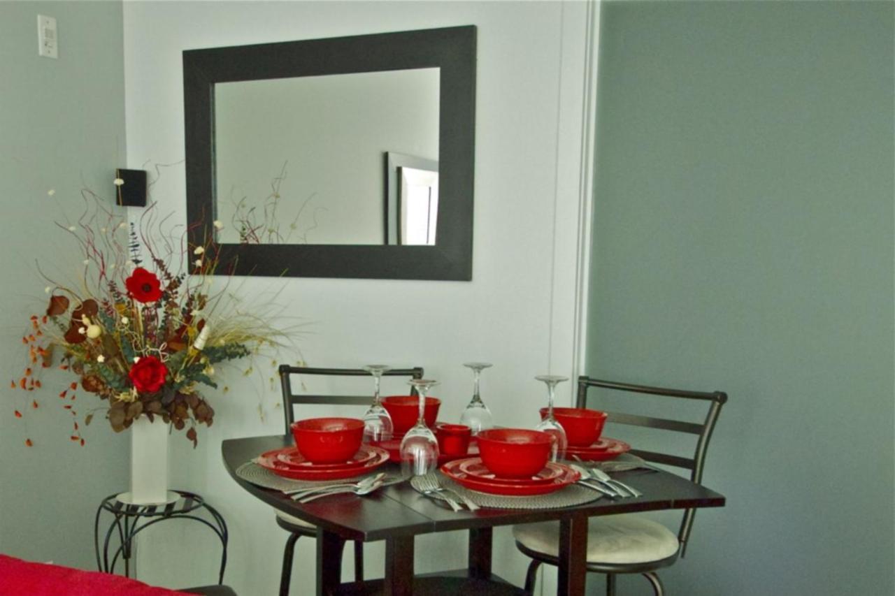 Urban Den Apartment วิกตอเรีย ภายนอก รูปภาพ