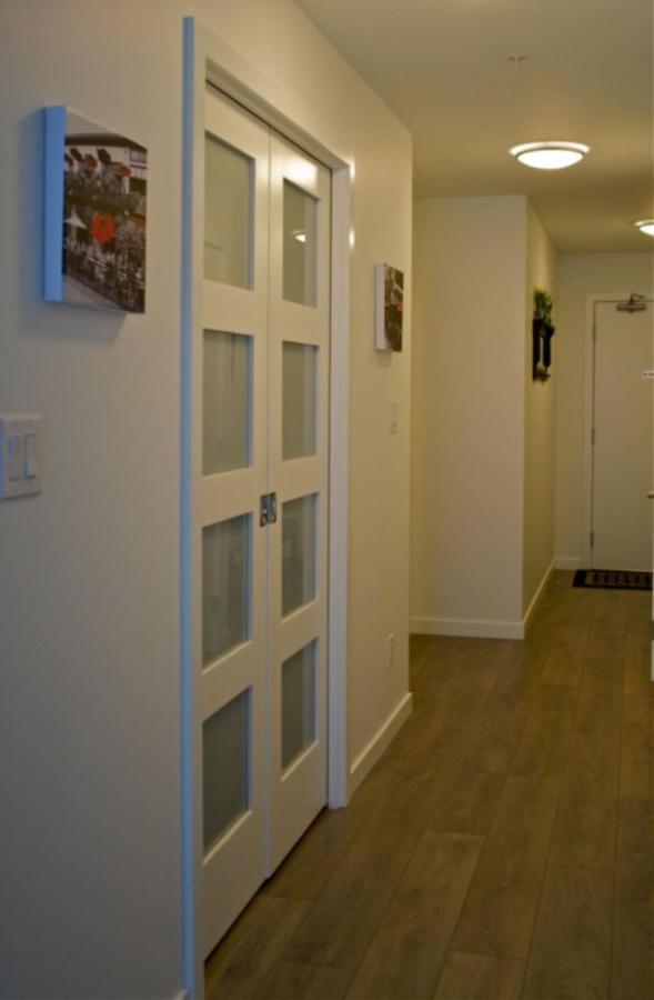 Urban Den Apartment วิกตอเรีย ภายนอก รูปภาพ